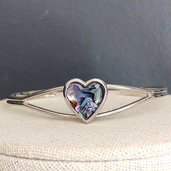 Silver abalone shell heart cuff bracelet - Picture 1 of 10